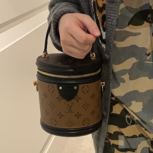 Louis Vuitton bag - Picture 2 of 2